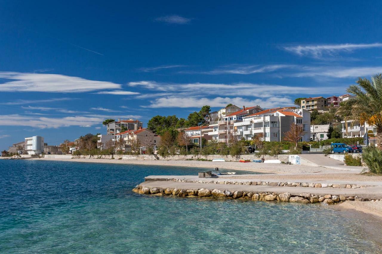 Apartments Villa Lux Dugi Rat Buitenkant foto