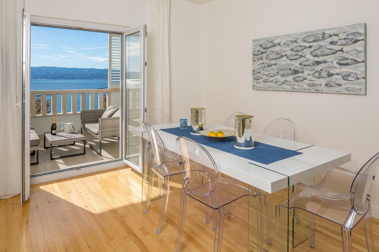 Apartments Villa Lux Dugi Rat Buitenkant foto