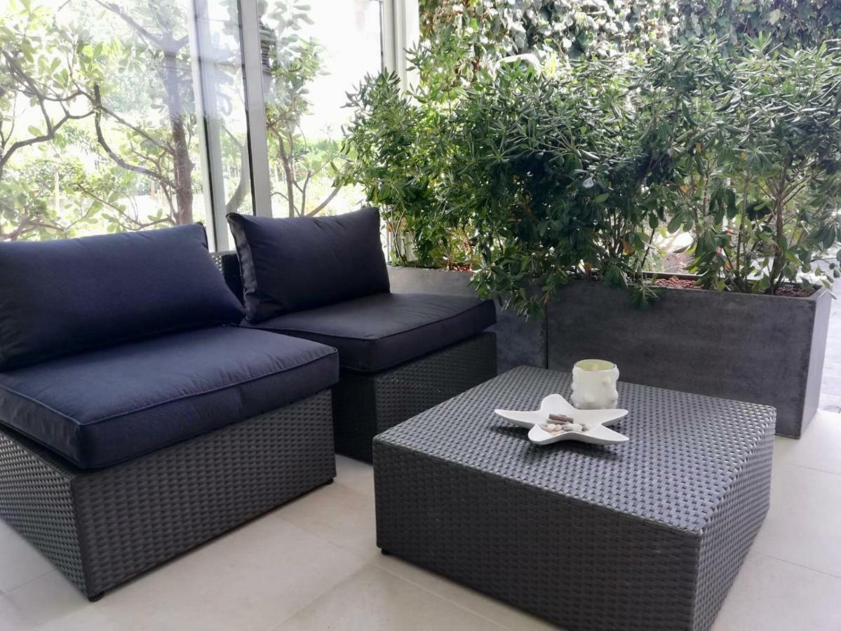 Apartments Villa Lux Dugi Rat Buitenkant foto